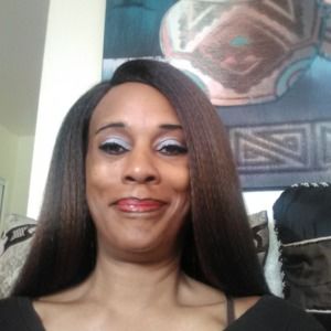 Meet your Posher, Tia